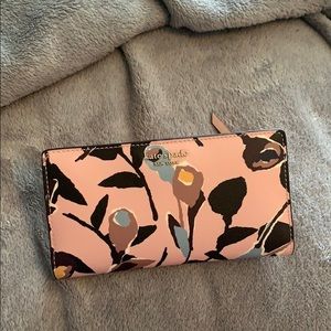 BRAND NEW NEVER USE KATE SPADE WALLET
